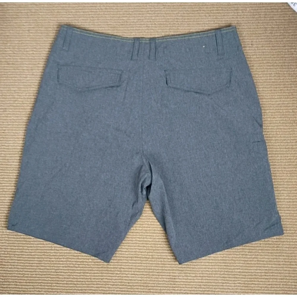 AFTCO Aftech Cargo Shorts Men's 32 Light Gray Stretch American Fishing Hybrid